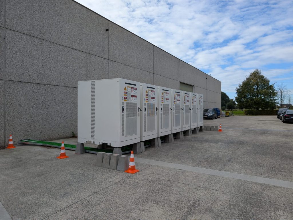 Industriële batterijopslag 1505 kWh met Huawei Luna in Deerlijk